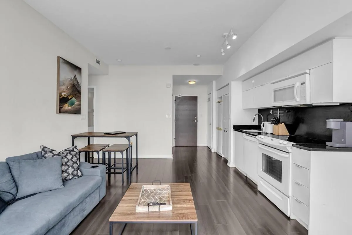 Prestige Downtown Suite - Free Parking Toronto Apartment