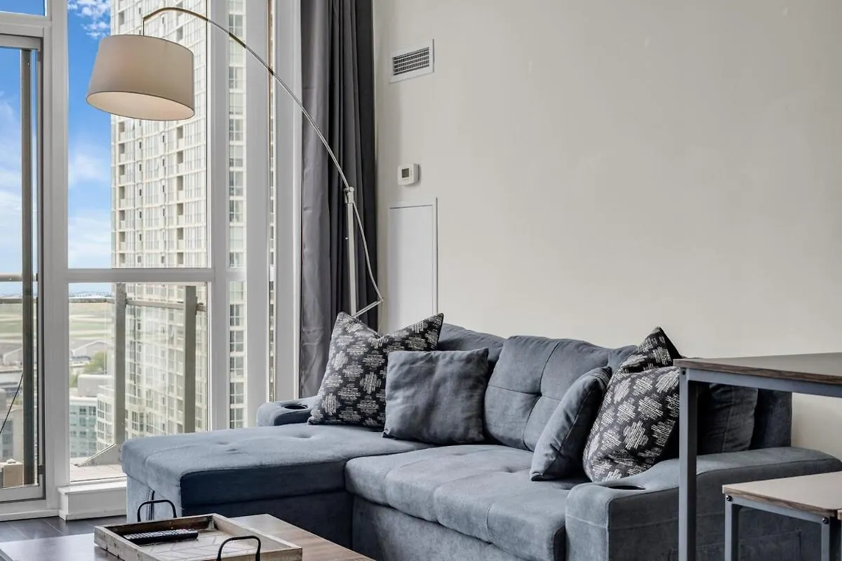 Prestige Downtown Suite - Free Parking Toronto