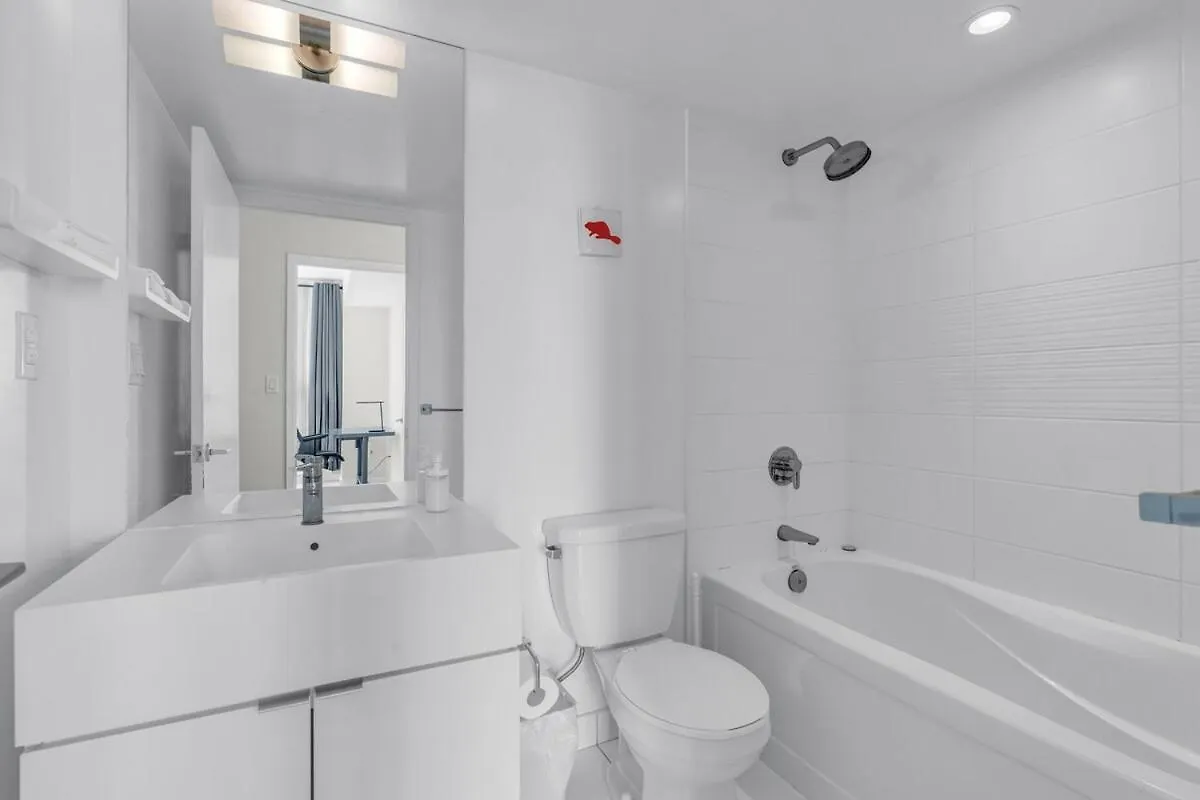 Prestige Downtown Suite - Free Parking Toronto