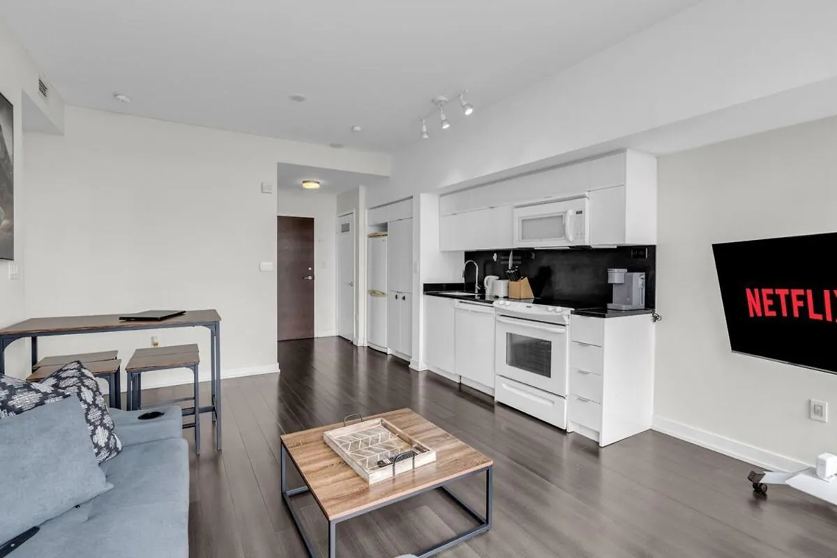 Prestige Downtown Suite - Free Parking Toronto