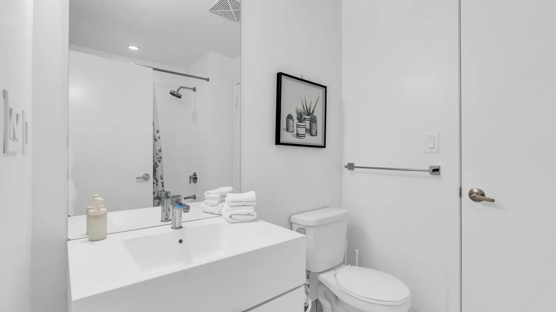 Apartment Prestige Downtown Suite - Free Parking Toronto Canada
