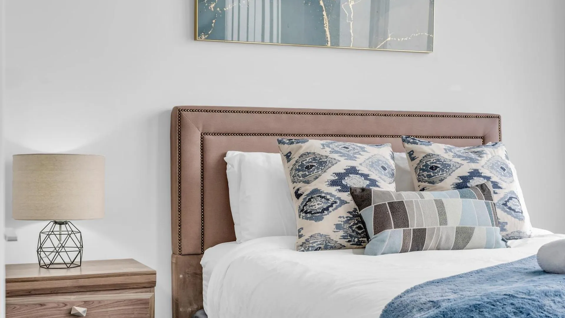 Prestige Downtown Suite - Free Parking Toronto Apartment